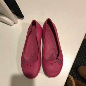 Size 8 croc flats